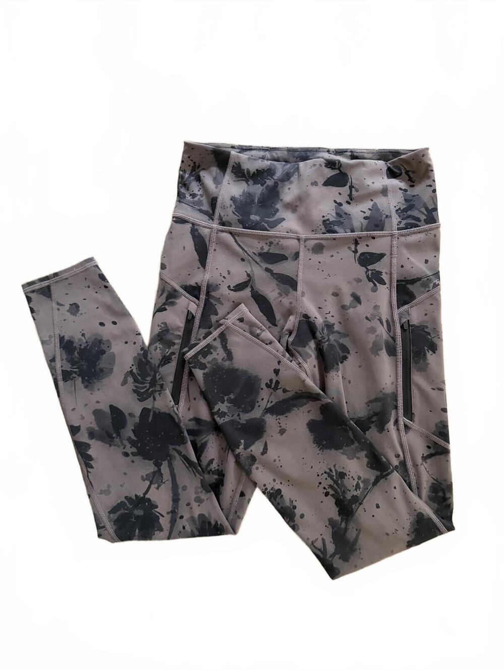 Athleta Rainier Reflective Tight Abstract Print Leggings Size S